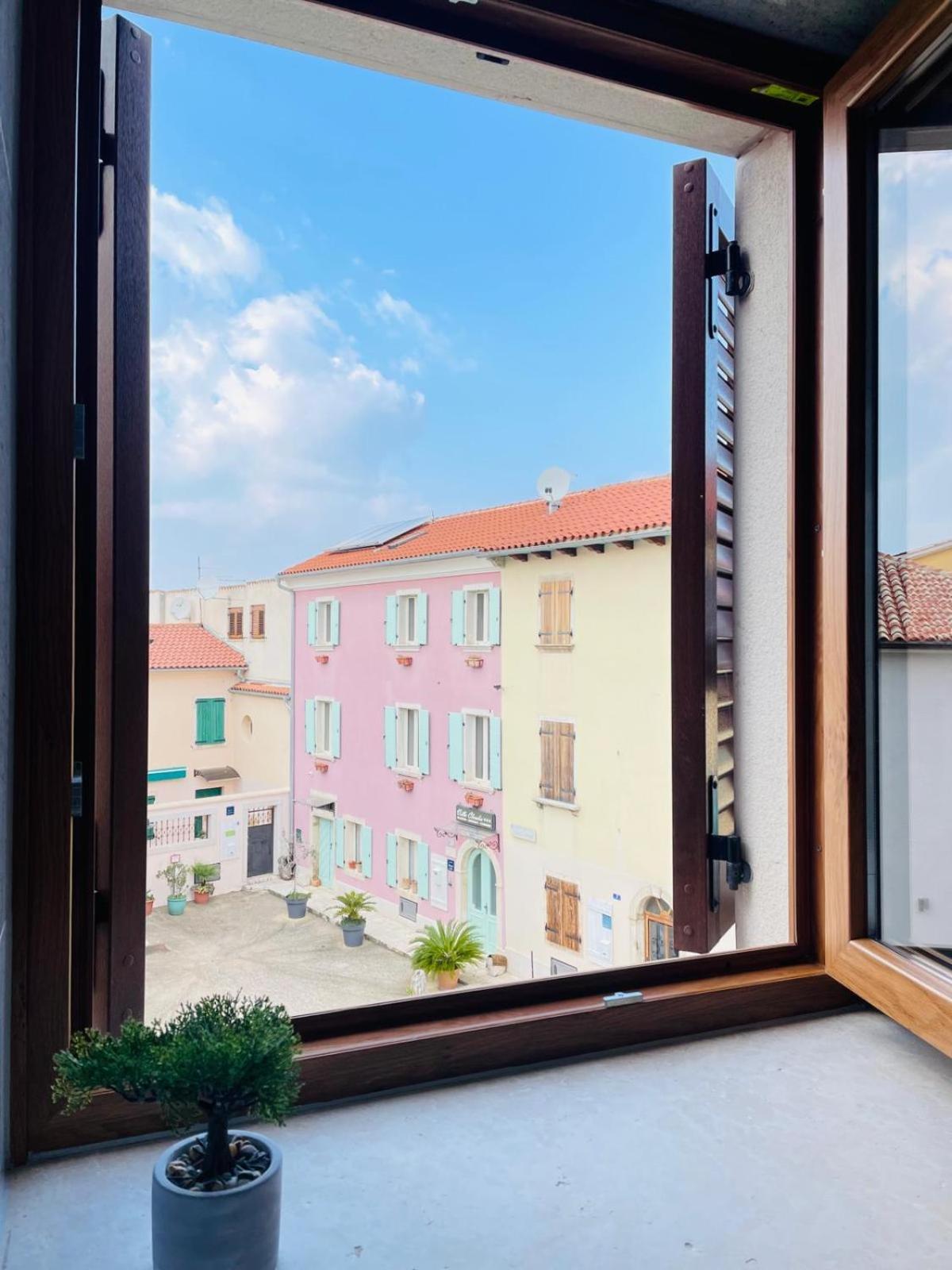 Fazana City Rooms With Free Parking Exterior photo